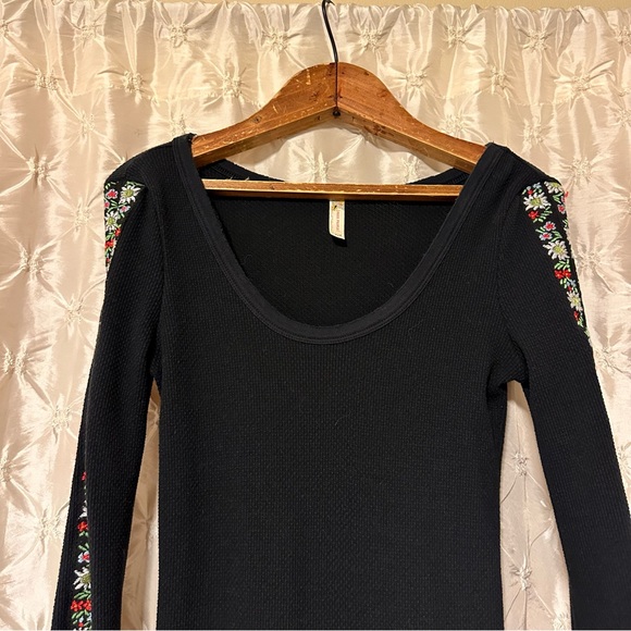 Free People Black Long Sleeve Top with Patterned Sleeves - Picture 3 of 13